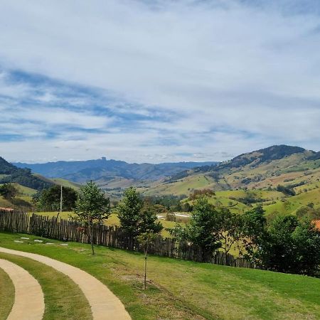 La Trinca Casas Charmosas Villa São Bento do Sapucaí Exteriör bild